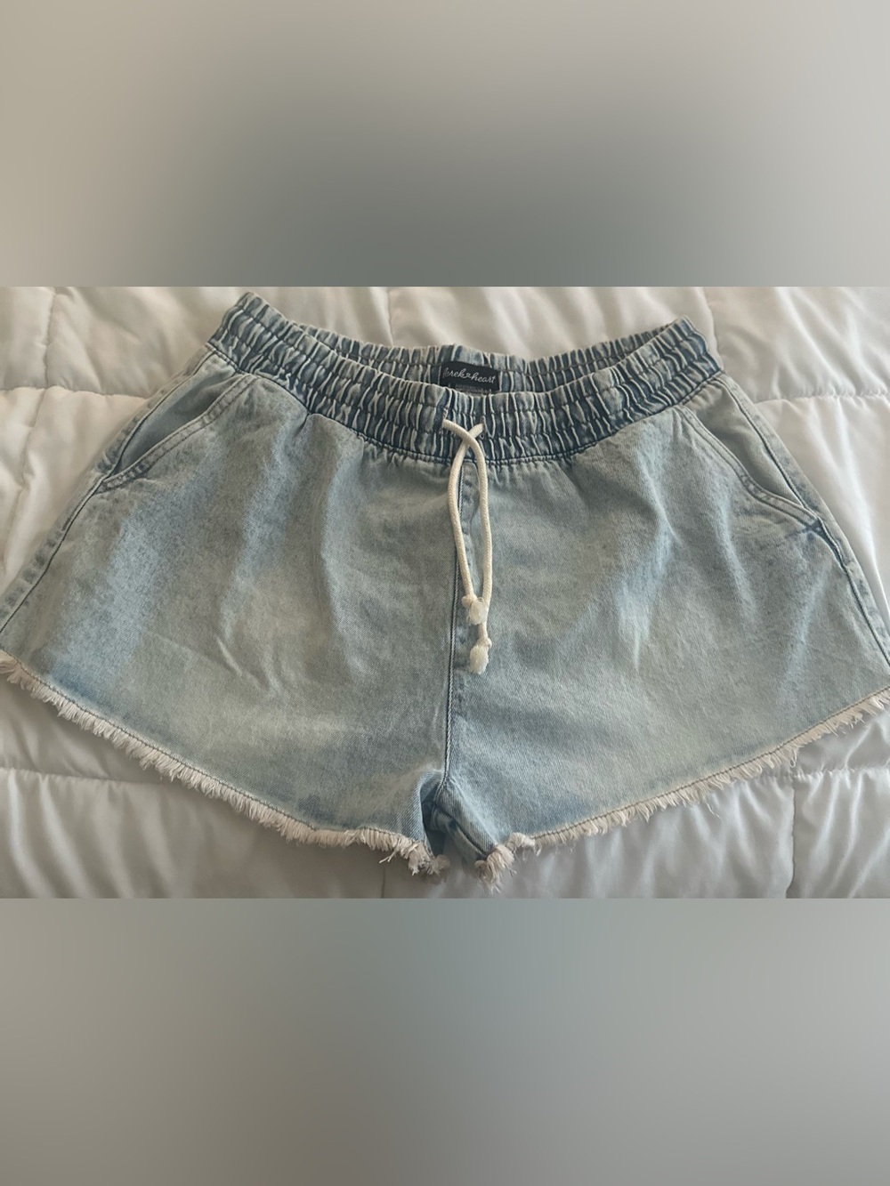 Women’s Derek Heart Light Blue Drawstring Denim Shorts Size 13
